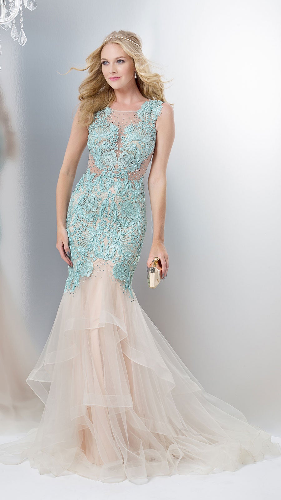 la elegancia a dress company La Elegancia A Dress Company